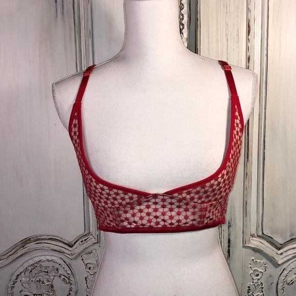 Beautiful Red Mesh And Embroidery Multiple Crisscross Back Straps Push-up Bra - Picture 1 of 10